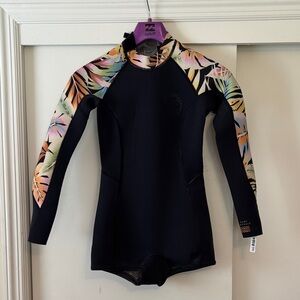 Billabong Black Long-Sleeve Spring Suit with Pastel Floral Sleeves